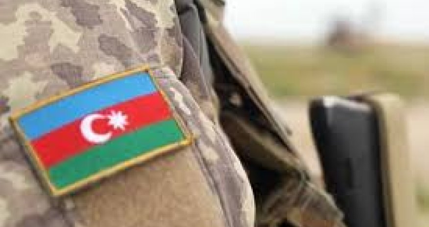 Şəhid hərbçilər və mülki şəxslər təltif olunub