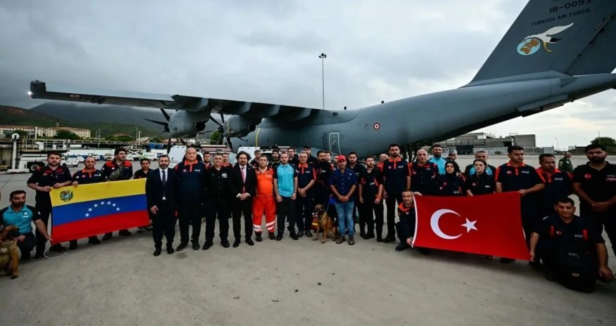 Türkiyə güclü zəlzələdən sonra Venesuelaya xilasedici qrup göndərib