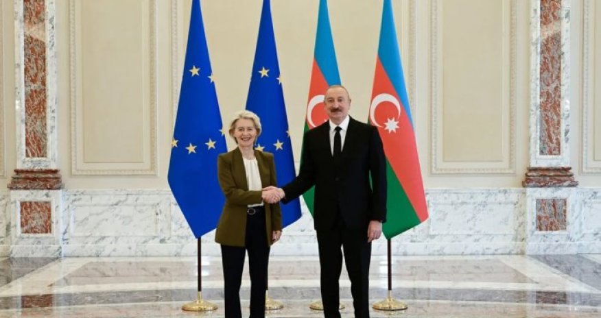 Президент Ильхам Алиев и президент Европейской комиссии выступили с заявлениями для прессы