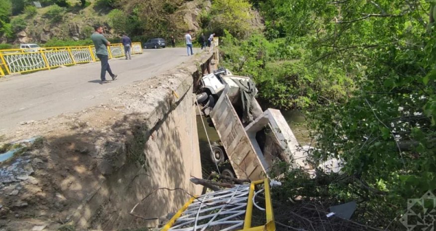 Samuxda baş vermiş qəza nəticəsində DSX-nin hərbi qulluqçusu həlak olub - Yenilənib