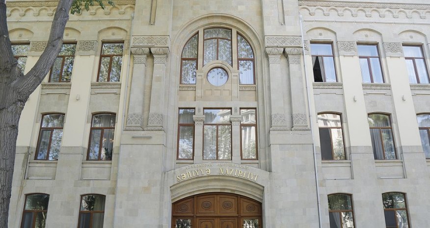 Səhiyyə nazirinin müavinlərinin sayı artırılıb
