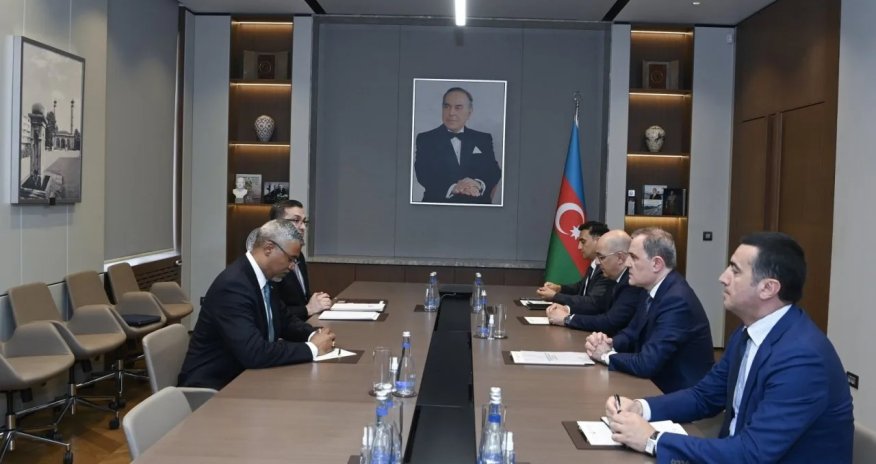Ceyhun Bayramov ÜGT-nin baş katibi ilə görüşüb