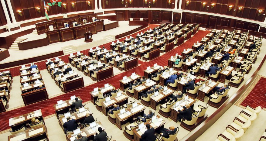 Milli Məclisin növbədənkənar sessiyası başa çatıb