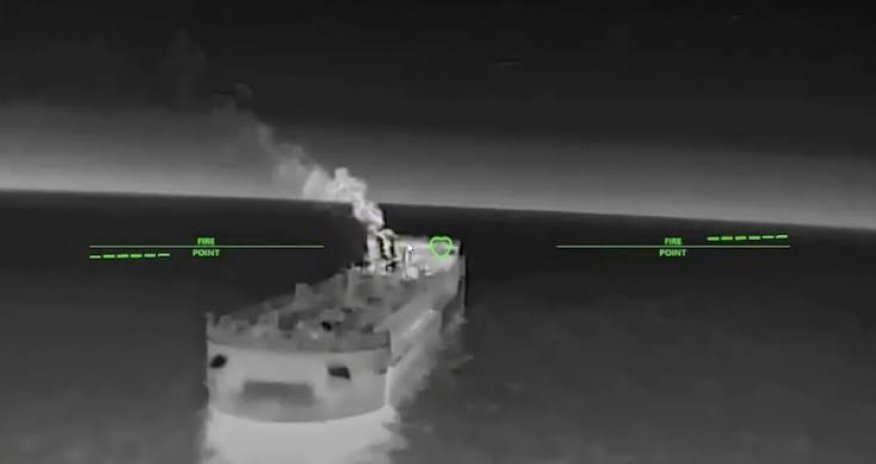 ВС Украины поразили два российских танкера в Черном море