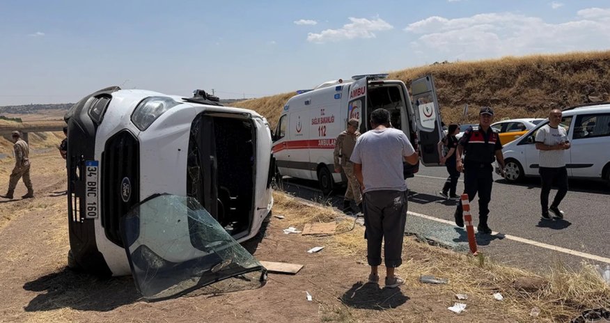 Türkiyədə şagirdləri daşıyan avtobus aşıb, 19 nəfər yaralanıb