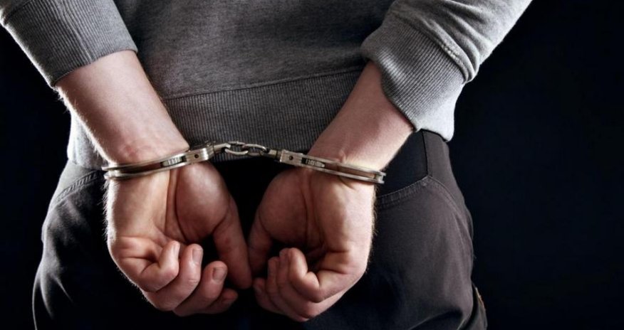 В Баку задержан мужчина по подозрению в шантаже и вымогательстве