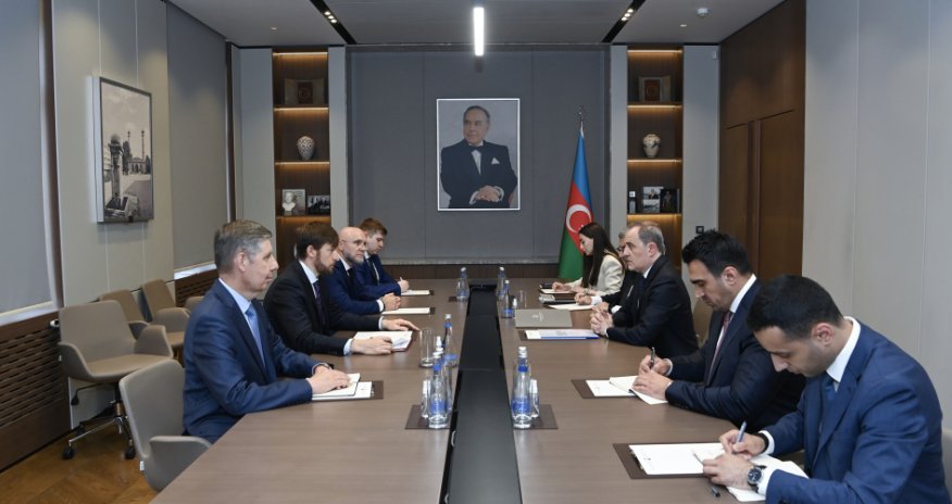Ceyhun Bayramov Rusiya Prezidentinin köməkçisi ilə görüşüb