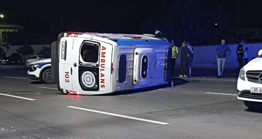 Четыре человека пострадали в ДТП с участием машины скорой помощи в Нахчыване