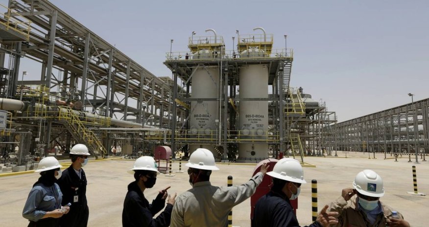 Нефтяной гигант остановил НПЗ после атаки