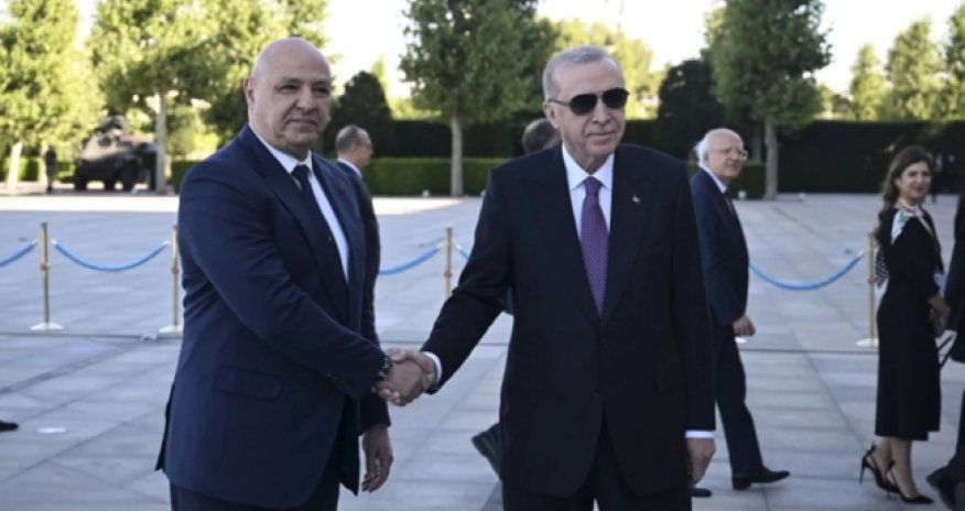 Livan Prezidenti Türkiyədə rəsmi səfərdədir