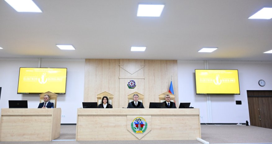 Ermənistan vətəndaşlarının şikayətləri üzrə apellyasiya məhkəməsində hakimlər kollegiyası müşavirəyə gedib