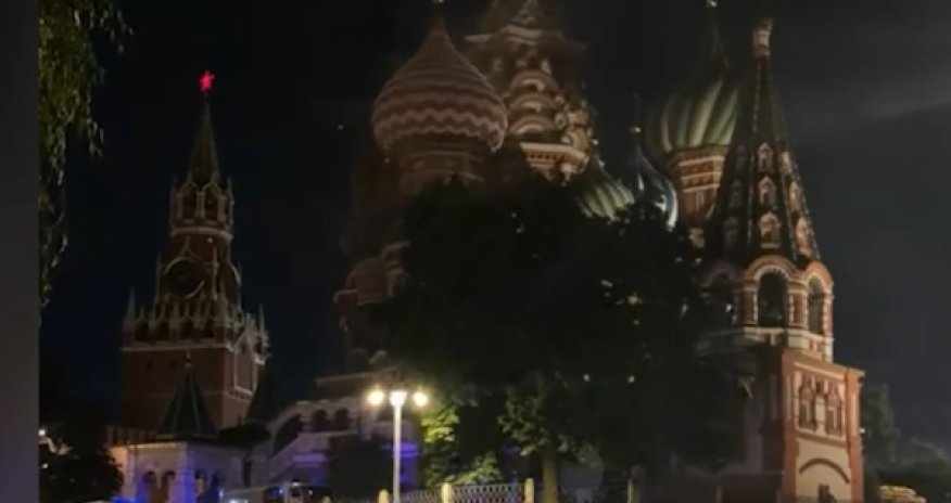 Пожар в храме Василия Блаженного в Москве