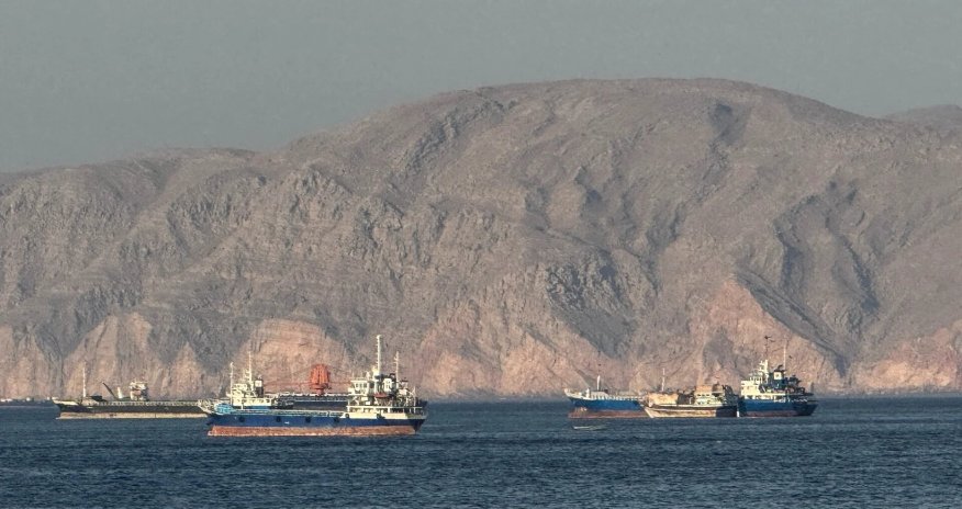 Индийское судно затонуло у побережья Омана в результате попадания снаряда