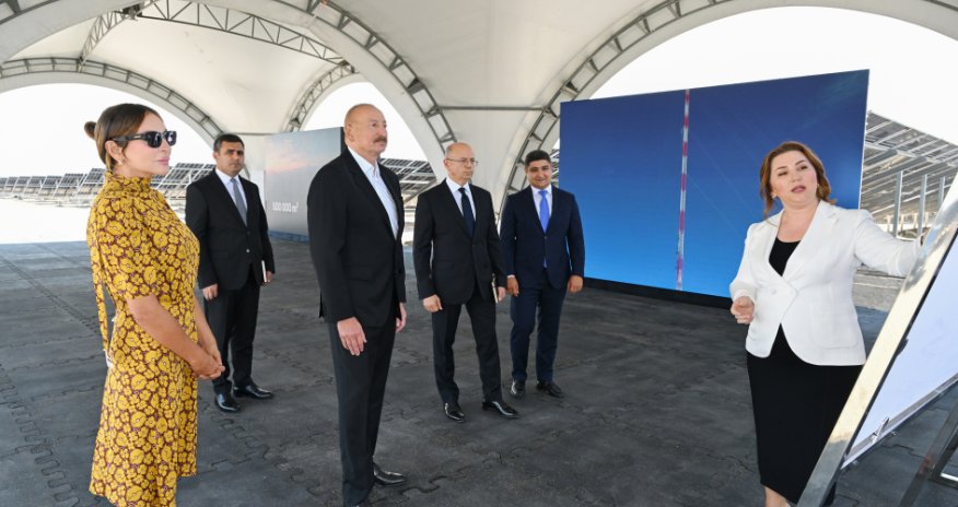 Prezident Naxçıvan şəhərində "Şəms 1" və "Qərbi Üfüq" Günəş Elektrik stansiyalarında görülən işlərlə tanış olub - Yenilənib