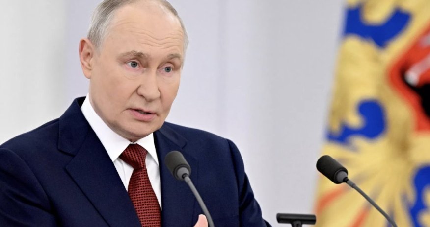 Уровень доверия россиян Владимиру Путину составил 73,3%