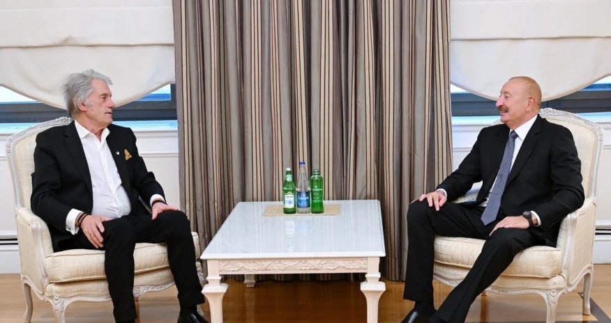 İlham Əliyev Viktor Yuşenko ilə görüşüb