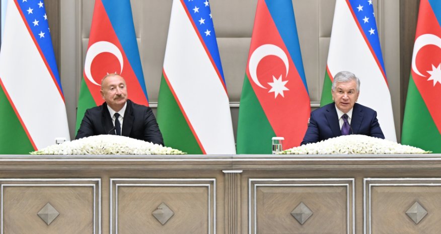 Azərbaycan və Özbəkistan prezidentləri mətbuata bəyanatlarla çıxış ediblər