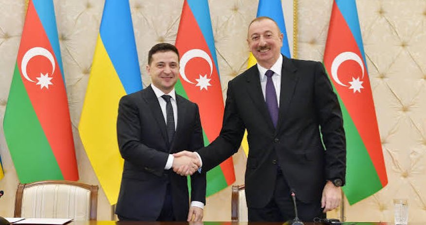 İlham Əliyev Zelenskini Ukraynanın müstəqilliyinin 35 illiyi münasibətilə təbrik edib