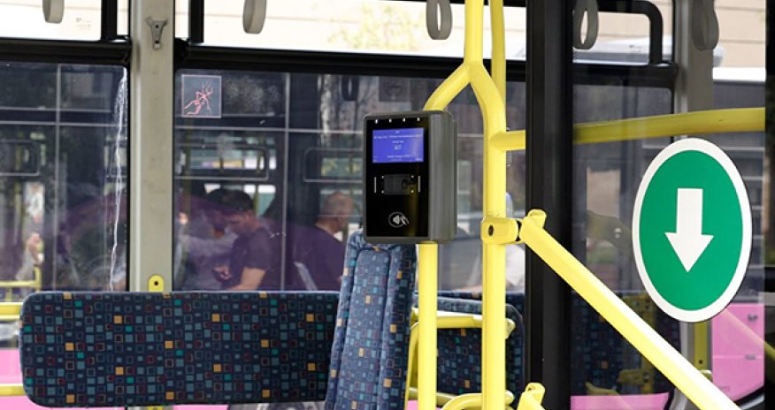Bu avtobuslara sərnişinlər artıq iki qapıdan minəcək