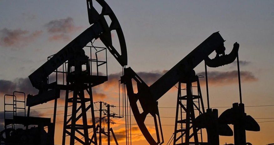 Нефть Brent стабилизировалась, Urals держится ниже $87