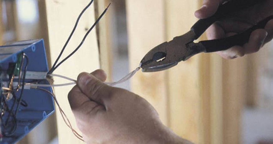 Qaradağda 45 yaşlı kişi elektrik cərəyanından ölüb