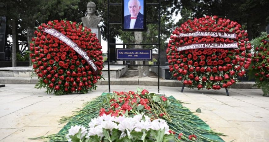 Tofiq Bakıxanov II Fəxri xiyabanda dəfn olunub