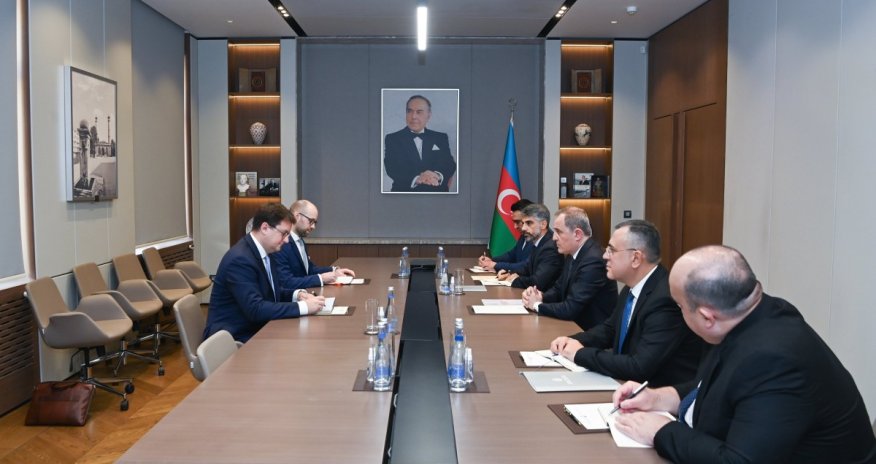 Ceyhun Bayramov Avstriyanın yeni səfiri ilə görüşüb