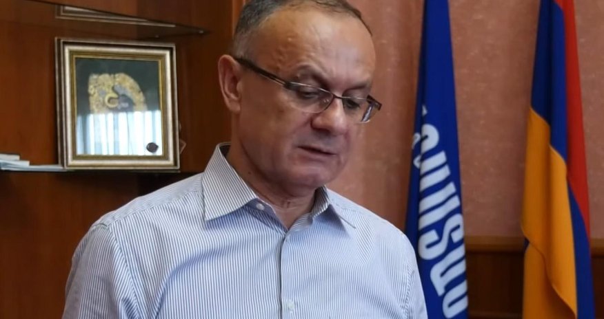 Ermənistanın sabiq müdafiə naziri Seyran Ohanyanın işi məhkəməyə göndərilir
