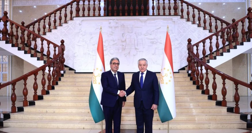 Azərbaycan səfiri etimadnaməsinin surətini Tacikistanın XİN rəhbərinə təqdim edib