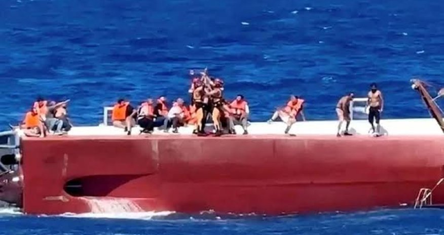 Число жертв крушения парома у побережья Северного Кипра возросло