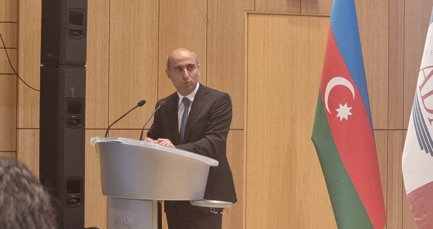Əmrullayev: Azərbaycanlı şagirdlər riyazi nəticələrin şərhində çətinlik çəkirlər
