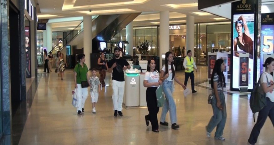 &ldquo;Gənclik Mall&rdquo;da texniki xəta səbəbindən xəbərdarlıq sistemi işə düşüb