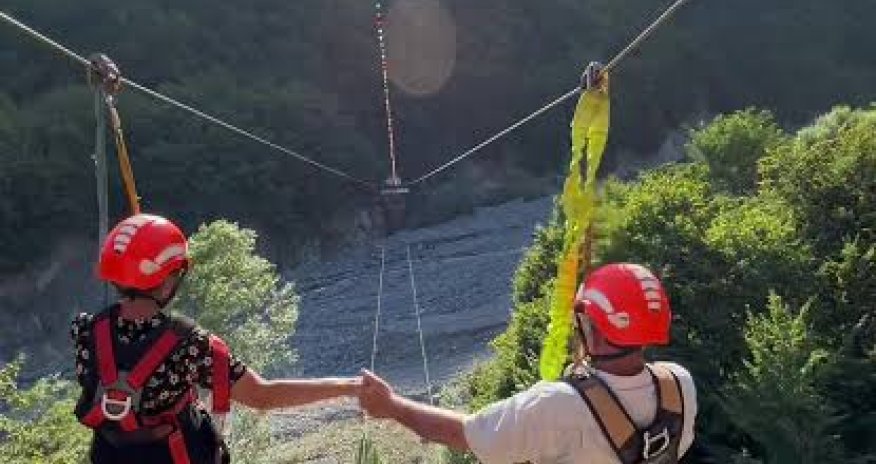 Şəkidə istirahət mərkəzində kanat qırılıb, 2 nəfər ölüb