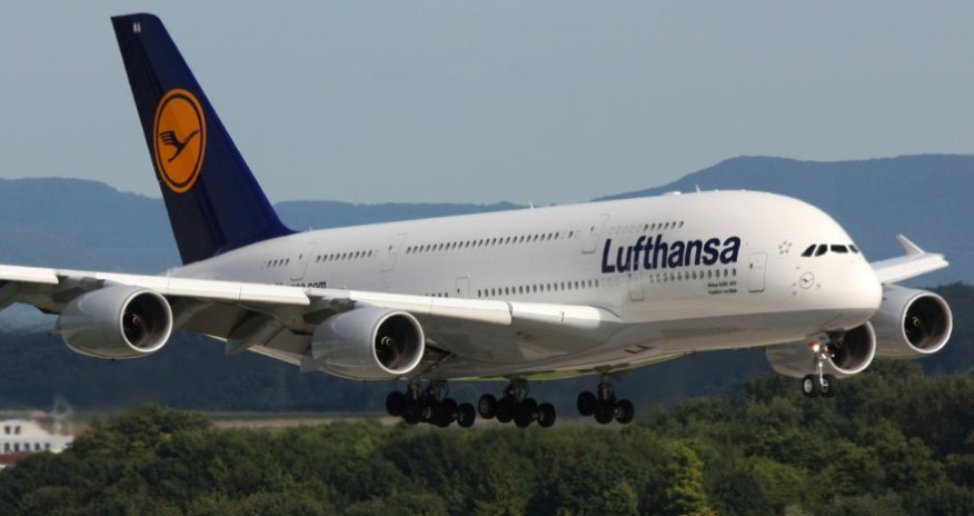 UK air travel disrupted as air traffic glitch grounds hundreds of flights