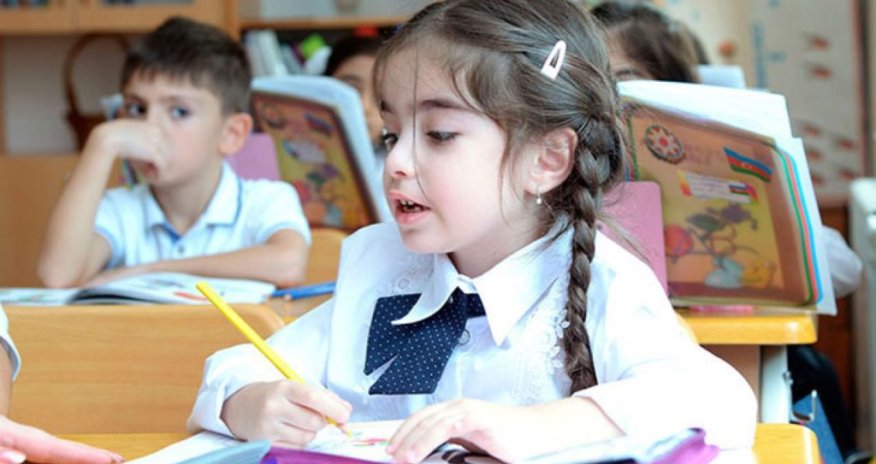 Azərbaycanda məktəblərdə qızların sırğa taxması qadağan edilir? - AÇIQLAMA