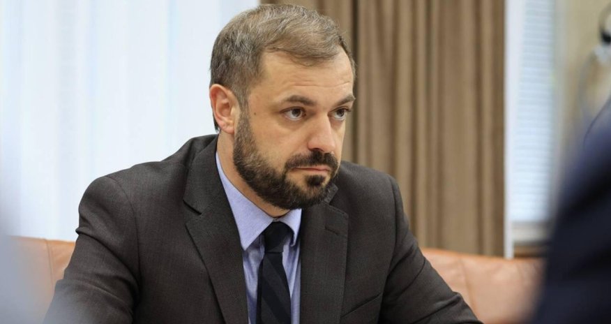 Азербайджанский бензин сдержал рост цен в Армении