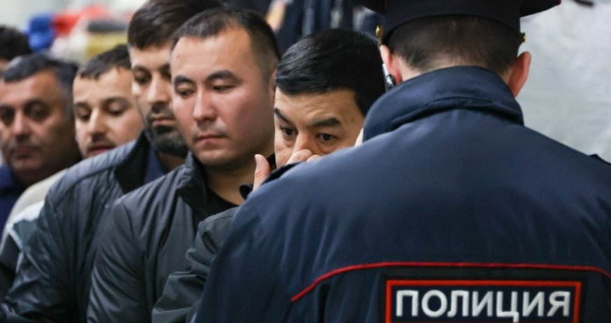 Контроль за мигрантами в России усиливается