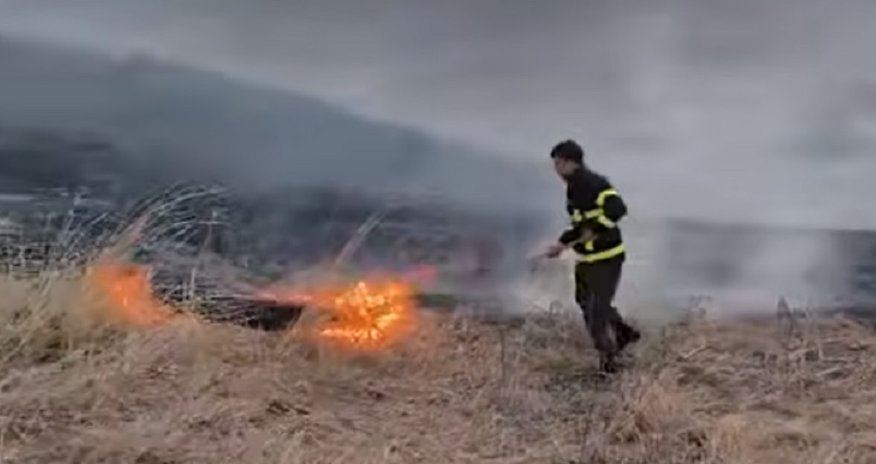 Yardımlıda açıq ərazidə yanğın baş verib - Yenilənib