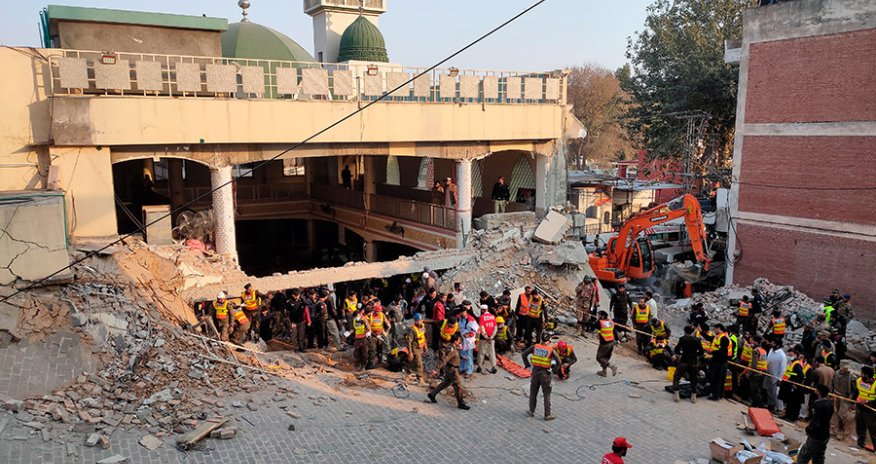 Pakistanda məscid yaxınlığında törədilən hücumda ölənlərin sayı 31-ə çatıb