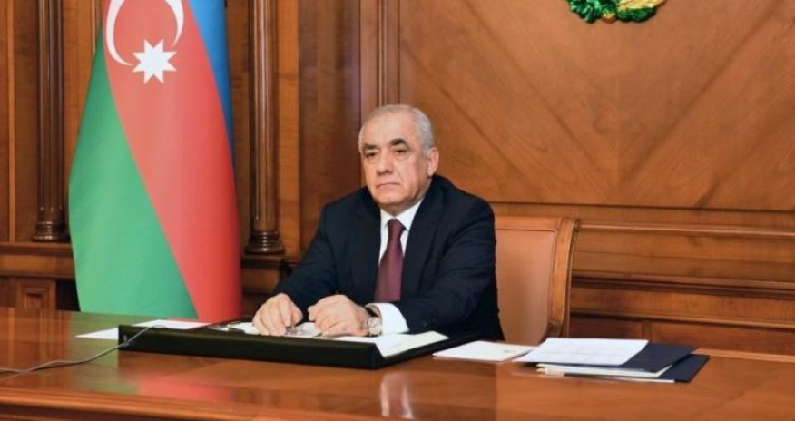 Baş nazir Bakıda 2 bağın birləşməsi ilə bağlı qərar imzalayıb
