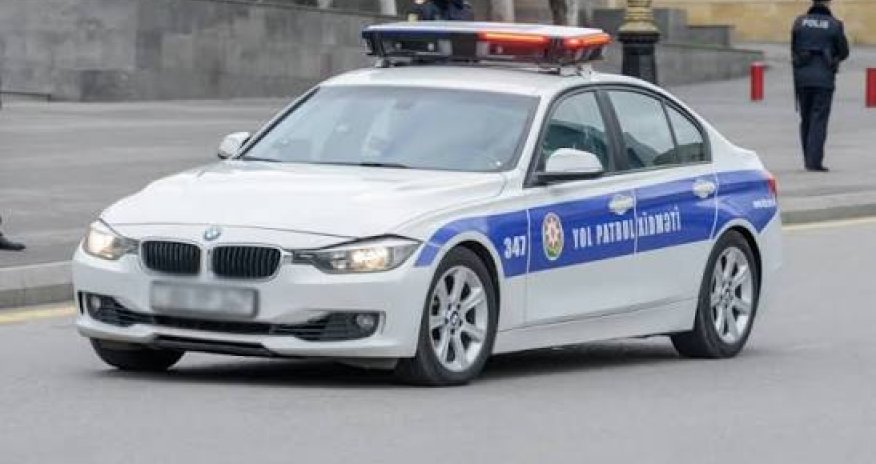 

Yol polisi dəyişkən hava şəraiti ilə bağlı sürücülərə müraciət edib
