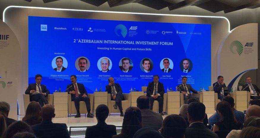 Artıq şagirdlər və müəllimlər üçün süni intellekt əsaslı repetitorlar tətbiq olunur - nazir müavini