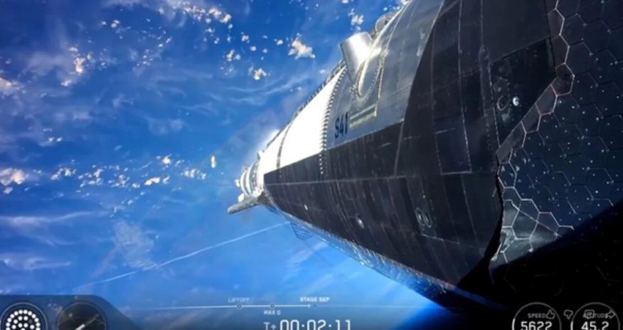 SpaceX впервые выводит на орбиту гигантскую ракету Starship