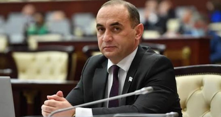 Ceyhun Məmmədov süni intellekt və sosial media ilə bağlı ayrıca qanunlar təklif edib