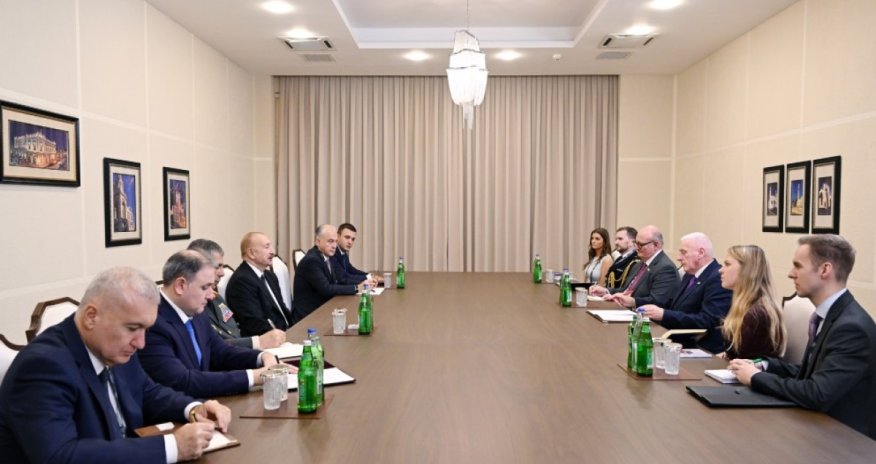 
Prezident Birləşmiş Krallığın müdafiə üzrə dövlət nazirini qəbul edib