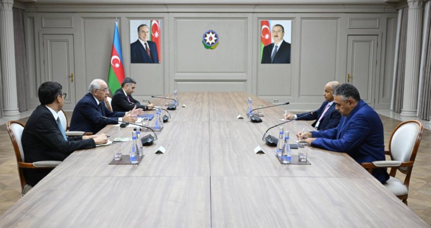 Əli Əsədov Beynəlxalq Üzgüçülük Federasiyasının prezidenti ilə görüşüb
