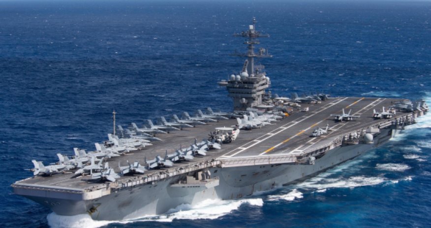 США перебрасывают на Ближний Восток авианосец и морпехов