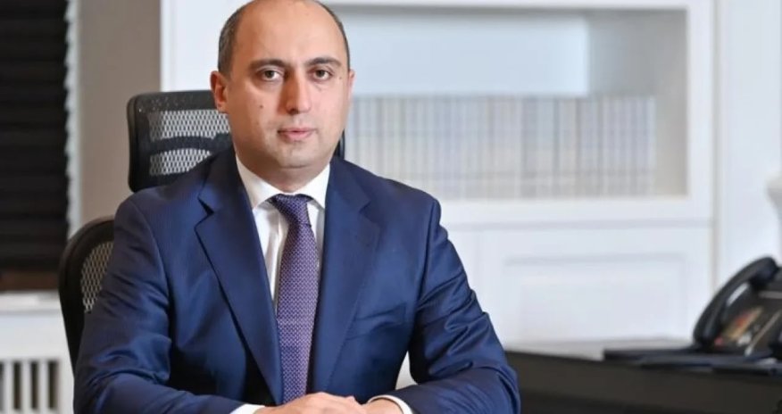 Nazir müəllimləri təbrik edib