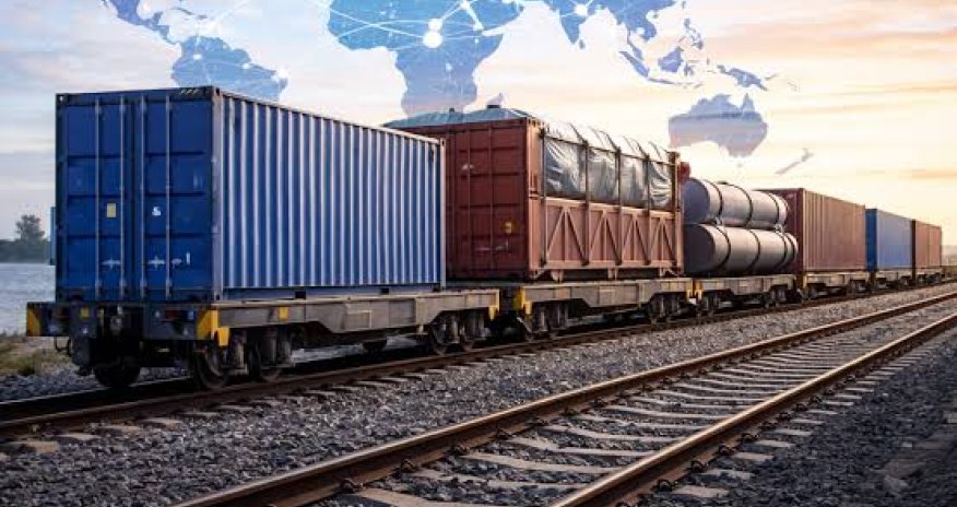 
Azərbaycanda dəmir yolu ilə yük daşımaları 11% artlb