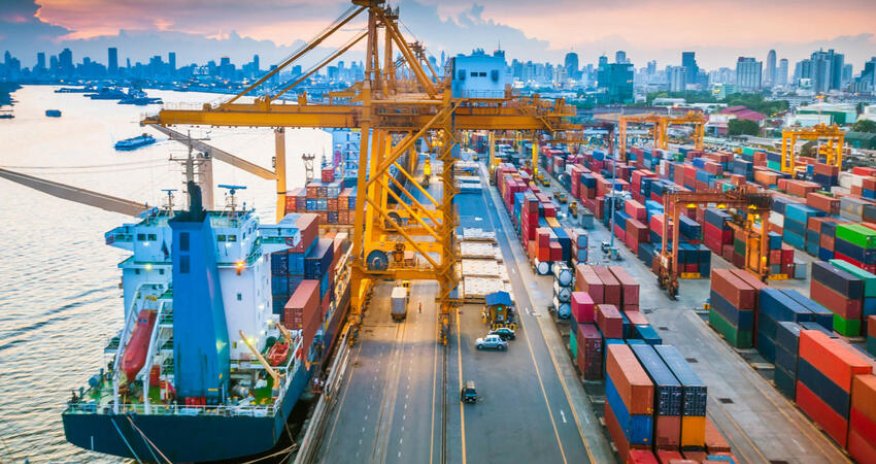 
Bakı Limanında konteyner daşımaları 30% artıb